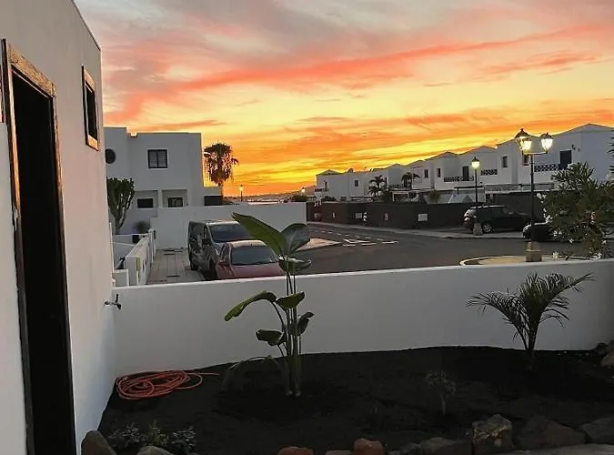 House White Semesterbostad *